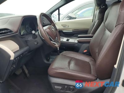 Zdjęcie 7 z 14 samochodu: 2022 TOYOTA SIENNA LIMITED VIN:5TDESKFC1NS061875 - miniatura