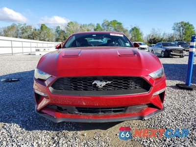 Piąte zdjęcie samochodu w środku: 2020 FORD MUSTANG VIN:1FA6P8TH7L5183562 - miniatura
