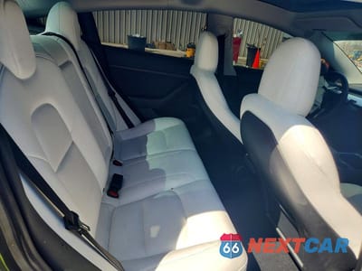 Zdjęcie 10 z 12 samochodu: 2022 TESLA MODEL 3 VIN:5YJ3E1EB4NF259484 - miniatura