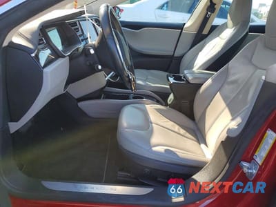 Zdjęcie 7 z 11 samochodu: 2015 TESLA MODEL S 85 VIN:5YJSA1H16FFP78354 - miniatura