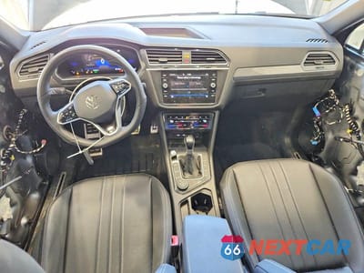 Zdjęcie 8 z 14 samochodu: 2024 VOLKSWAGEN TIGUAN SE R-LINE BLACK VIN:3VV8B7AX5RM154412 - miniatura