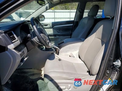 Zdjęcie 7 z 12 samochodu: 2015 TOYOTA HIGHLANDER XLE VIN:5TDKKRFH2FS046195 - miniatura