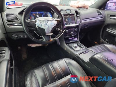 Zdjęcie 8 z 12 samochodu: 2019 CHRYSLER 300 S VIN:2C3CCAGG2KH569772 - miniatura