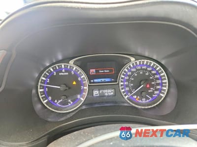 Zdjęcie 9 z 13 samochodu: 2013 INFINITI JX35 BASE VIN:5N1AL0MM8DC327545 - miniatura