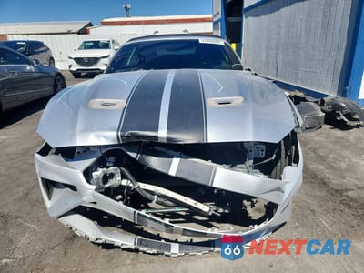 Piąte zdjęcie samochodu w środku: 2019 FORD MUSTANG GT VIN:1FATP8FF8K5140389 - miniatura