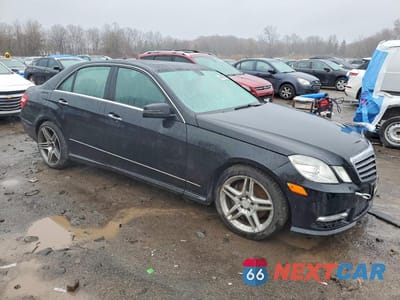 Czwarte zdjęcie samochodu z boku: 2013 MERCEDES-BENZ E 350 4MATIC VIN:WDDHF8JB9DA689915 - miniatura