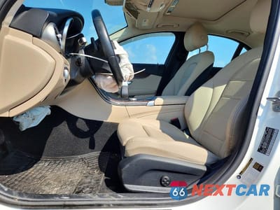 Zdjęcie 7 z 12 samochodu: 2020 MERCEDES-BENZ C 300 4MATIC VIN:WDDWF8EB9LR555813 - miniatura
