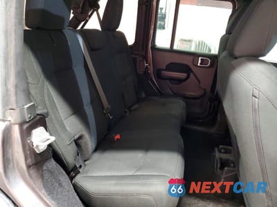 Zdjęcie 11 z 12 samochodu: 2018 JEEP WRANGLER UNLIMITED SPORT VIN:1C4HJXDG3JW274453 - miniatura
