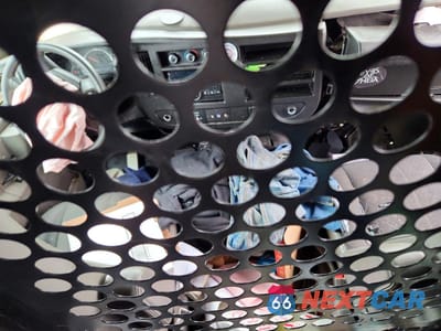 Zdjęcie 8 z 13 samochodu: 2019 GMC SAVANA 2500 CARGO UTILITY / SERVICE VAN VIN:1GTW7AFG0K1348359 - miniatura