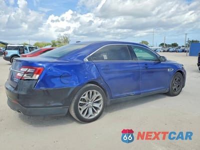 Trzecie zdjęcie samochodu z tyłu: 2013 FORD TAURUS LIMITED VIN:1FAHP2F82DG212425 - miniatura