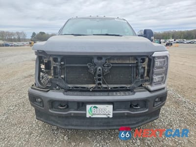 Piąte zdjęcie samochodu w środku: 2024 FORD F350 SUPER DUTY VIN:1FT8W3BT4REF26626 - miniatura