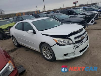 Czwarte zdjęcie samochodu z boku: 2013 CHEVROLET MALIBU 1LT VIN:1G11C5SA1DF191051 - miniatura