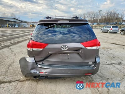 Zdjęcie 6 z 13 samochodu: 2013 TOYOTA SIENNA XLE 7-PASSENGER VIN:5TDDK3DCXDS060193 - miniatura