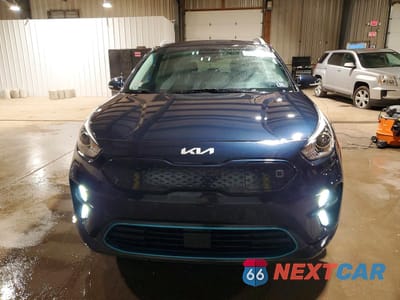 Piąte zdjęcie samochodu w środku: 2022 KIA NIRO EV S VIN:KNDCC3LG2N5160437 - miniatura
