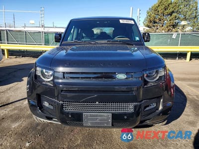 Piąte zdjęcie samochodu w środku: 2024 LAND ROVER DEFENDER 110 X VIN:SALEX7EU1R2280091 - miniatura