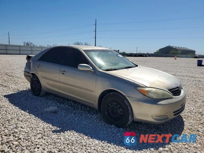 Czwarte zdjęcie samochodu z boku: 2022 TOYOTA CAMRY LE VIN:JTDBE32K920043006 - miniatura