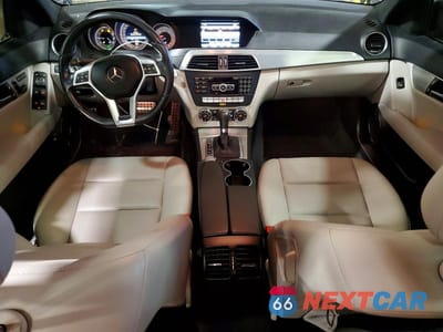 Zdjęcie 8 z 12 samochodu: 2013 MERCEDES-BENZ C 300 4MATIC VIN:WDDGF8AB9DG132818 - miniatura