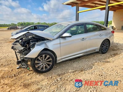 2017 HYUNDAI SONATA SPORT 5NPE34AF3HH497292 - główne zdjęcie licytacji z USA - miniatura