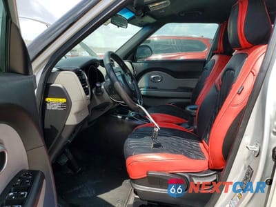 Zdjęcie 7 z 12 samochodu: 2017 KIA SOUL + VIN:KNDJP3A51H7434944 - miniatura