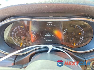 Zdjęcie 9 z 13 samochodu: 2020 JEEP GRAND CHEROKEE LIMITED VIN:1C4RJFBG0LC231453 - miniatura