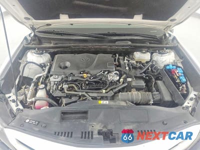 Zdjęcie 11 z 12 samochodu: 2022 TOYOTA CAMRY HYBRID SE VIN:4T1S31AK6NU586625 - miniatura