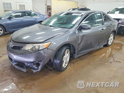 2014 TOYOTA CAMRY SE 4T1BF1FK4EU336493 - główne zdjęcie licytacji z USA - miniatura