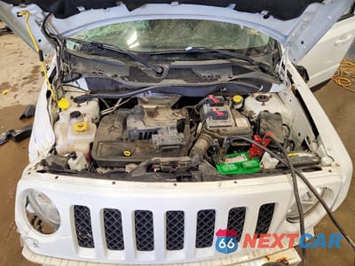 Zdjęcie 12 z 14 samochodu: 2015 JEEP PATRIOT LATITUDE VIN:1C4NJRFB5FD244292 - miniatura