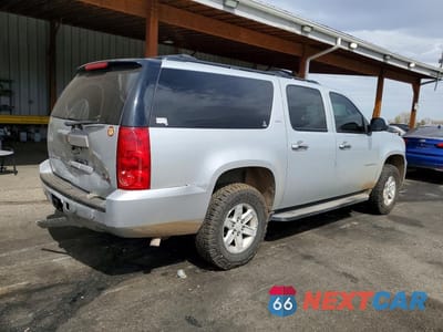 Trzecie zdjęcie samochodu z tyłu: 2014 GMC YUKON XL K1500 SLT VIN:1GKS2KE74ER193362 - miniatura