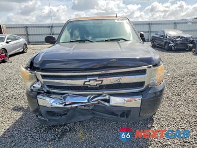 Piąte zdjęcie samochodu w środku: 2009 CHEVROLET SILVERADO C1500 LT VIN:2GCEC290991122692 - miniatura