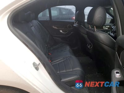 Zdjęcie 10 z 12 samochodu: 2018 MERCEDES-BENZ C 300 4MATIC VIN:55SWF4KB0JU257286 - miniatura