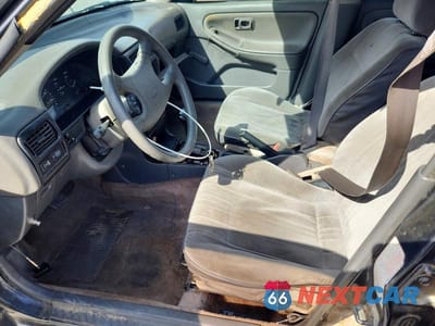 Zdjęcie 7 z 13 samochodu: 1994 NISSAN SENTRA E VIN:1N4EB31P2RC776998 - miniatura