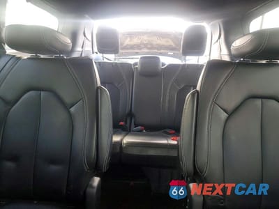 Zdjęcie 10 z 12 samochodu: 2023 CHRYSLER PACIFICA TOURING L VIN:2C4RC1BG8PR598451 - miniatura