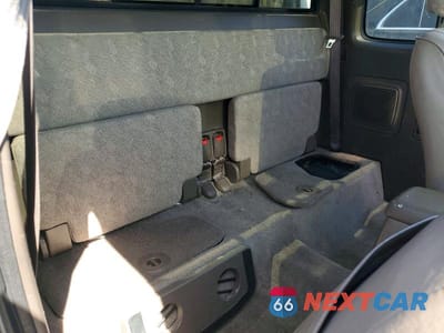 Zdjęcie 10 z 11 samochodu: 2000 TOYOTA TACOMA BASE VIN:4TAWM72N9YZ609252 - miniatura