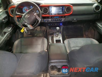 Zdjęcie 8 z 12 samochodu: 2016 TOYOTA TACOMA TRD SPORT VIN:5TFCZ5AN1GX035402 - miniatura