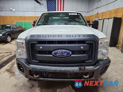 Piąte zdjęcie samochodu w środku: 2013 FORD F350 SUPER DUTY VIN:1FT7X3B68DEB35345 - miniatura