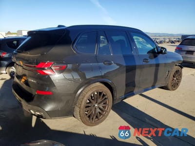 Trzecie zdjęcie samochodu z tyłu: 2025 BMW X5 M60I VIN:5UX33EU03S9X07151 - miniatura