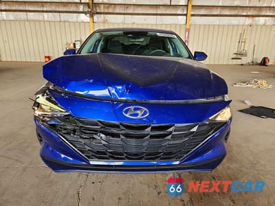 Piąte zdjęcie samochodu w środku: 2023 HYUNDAI ELANTRA SE VIN:KMHLL4AG3PU576073 - miniatura