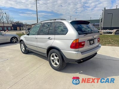 Trzecie zdjęcie samochodu z tyłu: 2002 BMW X5 3.0I VIN:5UXFA53572LH80402 - miniatura