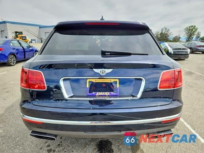 Zdjęcie 6 z 13 samochodu: 2018 BENTLEY BENTAYGA VIN:SJAAC2ZV8JC021752 - miniatura
