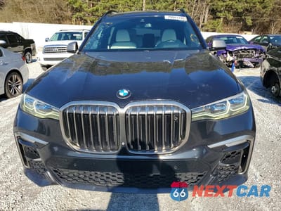 Piąte zdjęcie samochodu w środku: 2020 BMW X7 M50I VIN:5UXCX6C00LLE35984 - miniatura