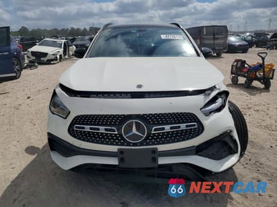 Piąte zdjęcie samochodu w środku: 2022 MERCEDES-BENZ GLA 250 4MATIC VIN:W1N4N4HB3NJ409202 - miniatura