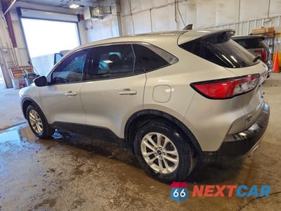 Drugie zdjęcie samochodu z przodu: 2020 FORD ESCAPE SE VIN:1FMCU9G62LUC13718 - miniatura