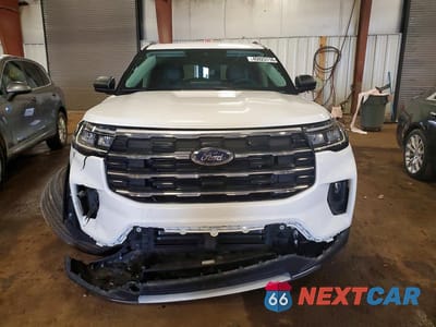 Piąte zdjęcie samochodu w środku: 2025 FORD EXPLORER ACTIVE VIN:1FMUK8DH0SGB27346 - miniatura