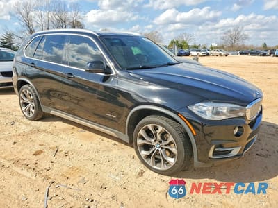 Czwarte zdjęcie samochodu z boku: 2017 BMW X5 XDRIVE35I VIN:5UXKR0C59H0U49919 - miniatura