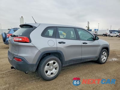 Trzecie zdjęcie samochodu z tyłu: 2015 JEEP CHEROKEE SPORT VIN:1C4PJLAB3FW596756 - miniatura
