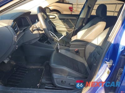 Zdjęcie 7 z 11 samochodu: 2024 VOLKSWAGEN JETTA SEL VIN:3VWGM7BU7RM067939 - miniatura