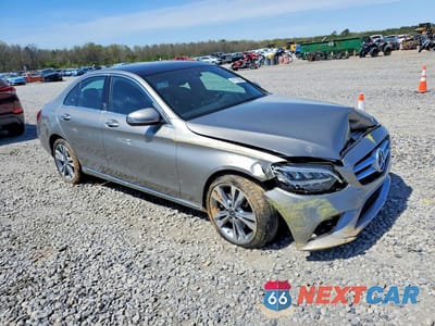 Czwarte zdjęcie samochodu z boku: 2019 MERCEDES-BENZ C 300 4MATIC VIN:55SWF8EB3KU288150 - miniatura