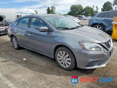 Czwarte zdjęcie samochodu z boku: 2017 NISSAN SENTRA SV VIN:3N1AB7AP8HY311540 - miniatura