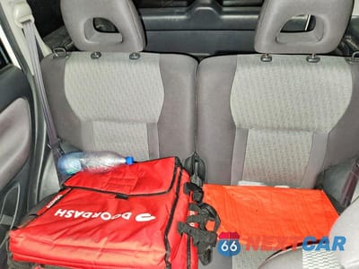 Zdjęcie 10 z 12 samochodu: 2004 TOYOTA RAV4 BASE VIN:JTEGD20V140024268 - miniatura