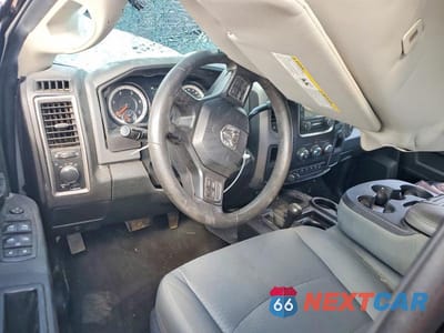 Zdjęcie 8 z 13 samochodu: 2018 RAM 2500 ST VIN:3C6UR5CL4JG126554 - miniatura